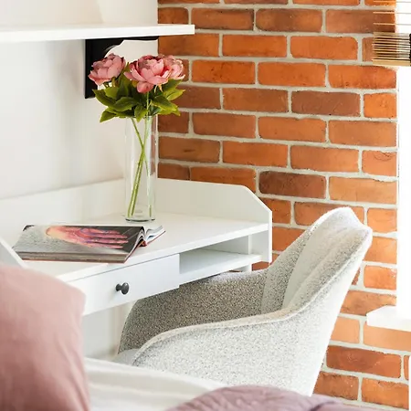 Komfortowy Dla 4 Osob Z Parkingiem By Renters Varšava